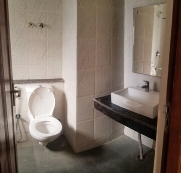 Bathroom in 3 BHK Apartment at Ambala Highway – for Rent