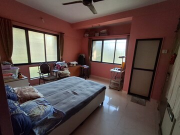 Bedroom in 2 BHK Builder Floor at Bhakti Park Anand Nagar, Anand Nagar – for Rent