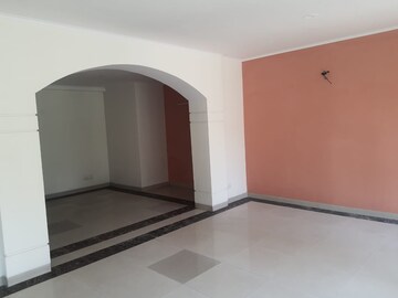 Room in 4 BHK Villa at Ansal Florence Villa, Sector 57 – for Sale