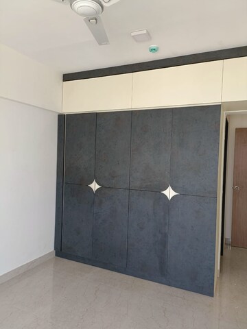 Room in 4 BHK Apartment at Supreme Estia Phase 1, Baner – for Rent