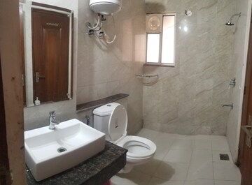 Bathroom in 3 BHK Apartment at Ambala Highway – for Rent