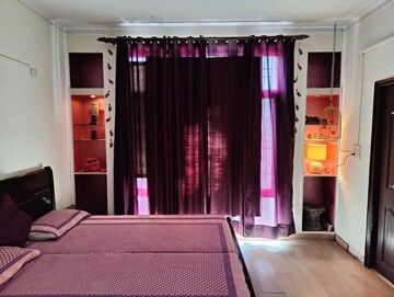 Room in 3 BHK Apartment at Aditya Palm Court, Vip Road – for Rent