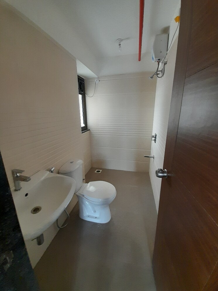 Bathroom, chaphalkar-elina-living 2 Bedroom 1000 Sq.Ft. Apartment In Mohammadwadi Pune 7924730