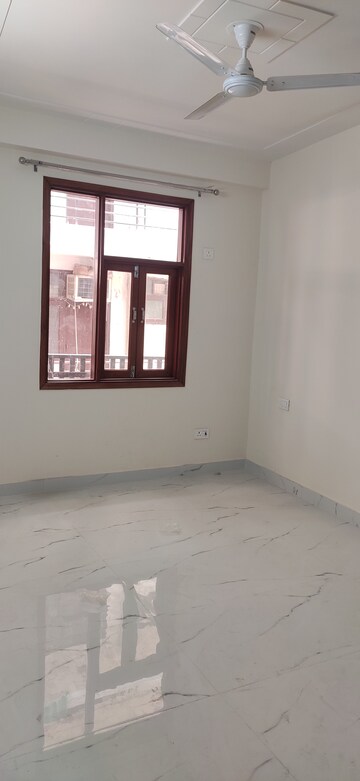 Room in 2 BHK Builder Floor at Malviya Nagar – for Rent