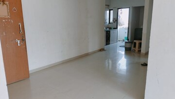 Room in 2 BHK Apartment at Hathijan – for Sale