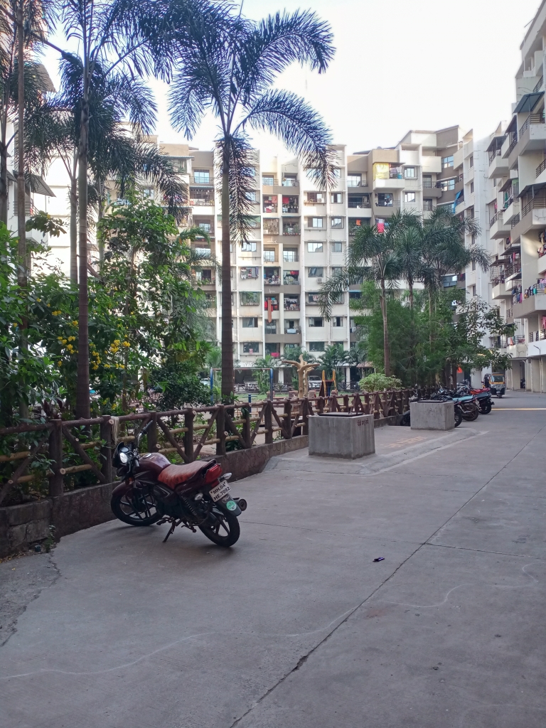 1 BHK + Extra Room Apartment For Sale in Maple City