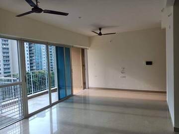 Room in 3 BHK Apartment at Hadapsar – for Rent