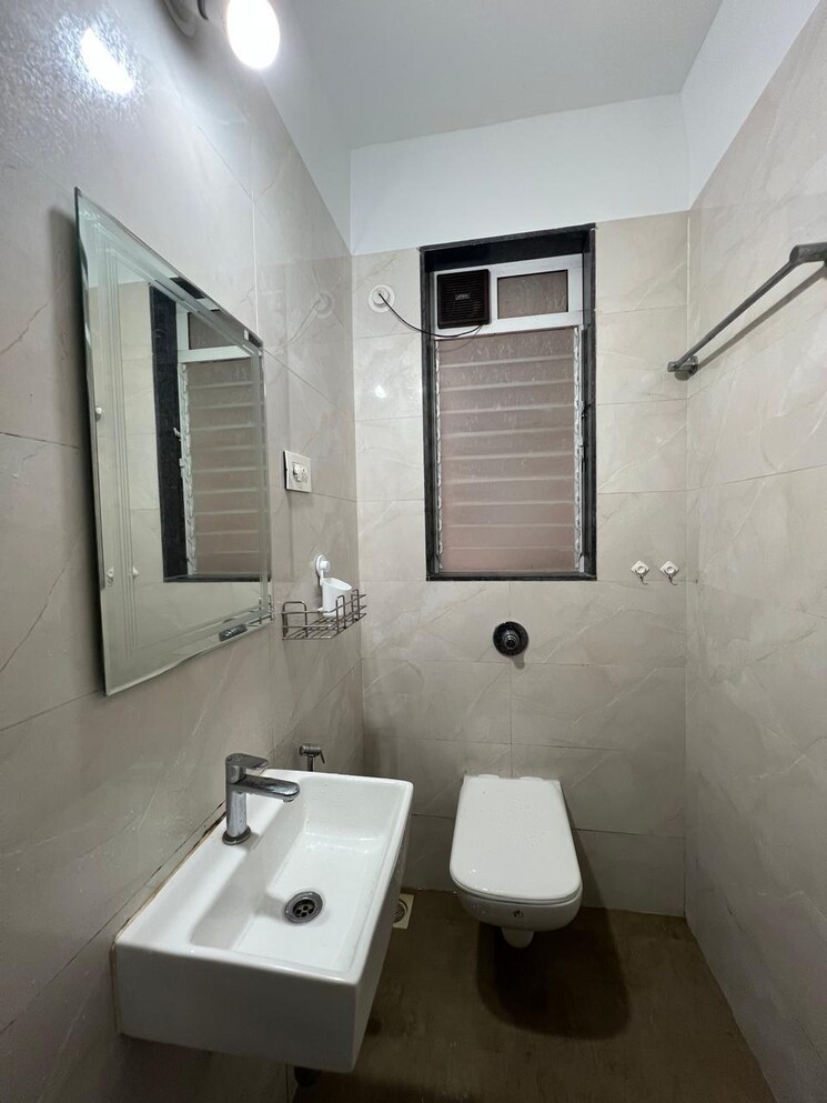 Bathroom, rishabraj-divine 1 Bedroom 413 Sq.Ft. Apartment In Borivali East Mumbai 7924880