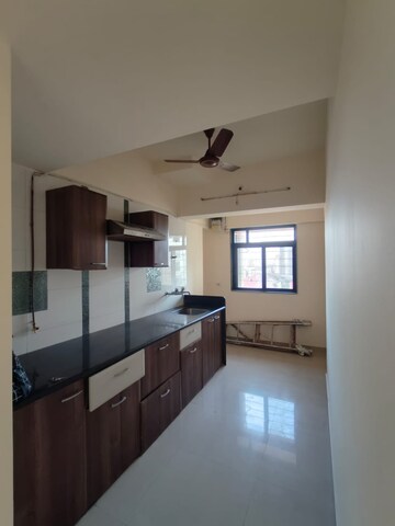 1.5 BHK Apartment For Rent in Vijay Orovia, Ghodbunder Road