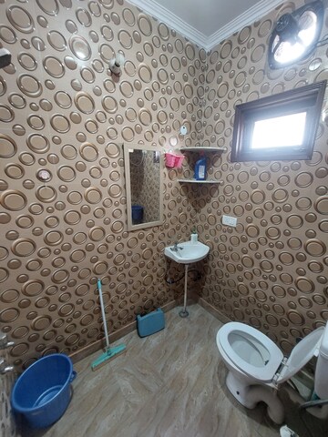 Attached Bathroom in 1 RK Apartment at Sarita Vihar – for Rent