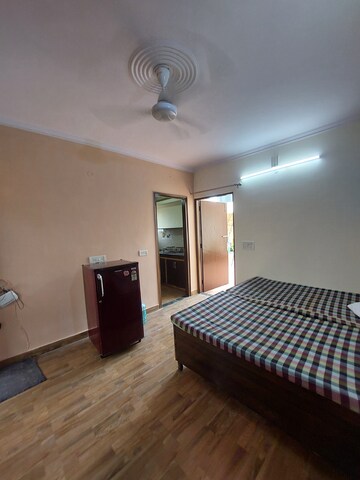 Room in 1 RK Apartment at Sarita Vihar – for Rent
