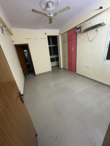 2 BHK Builder Floor For Rent in Vijay Nagar Ghaziabad  7925132