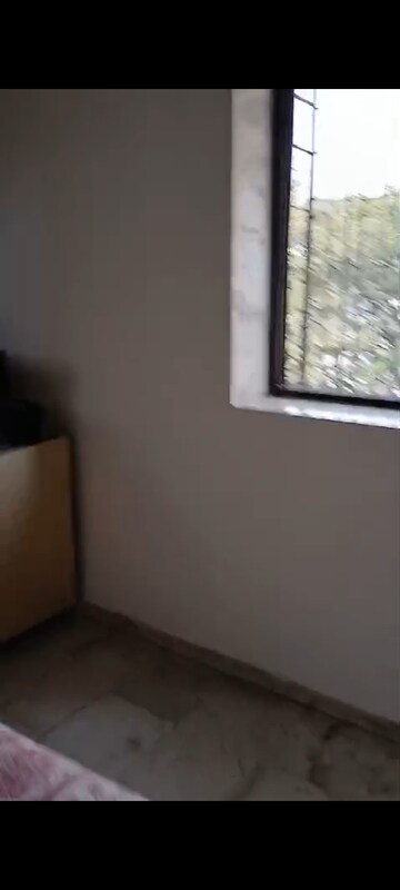Room in 2 BHK Apartment at Andheri East – for Sale