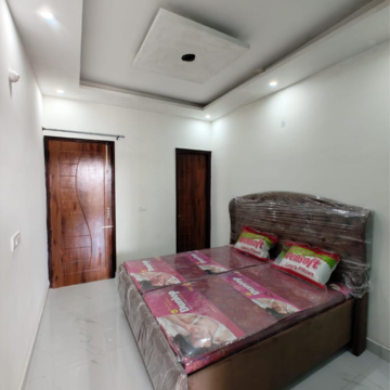 Room in 3 BHK Independent House at Sector 115 – for Sale