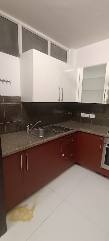 Kitchen in 2.5 BHK Builder Floor at Chittaranjan Park – for Rent
