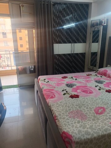 Bedroom in 1 BHK Apartment at East Delhi – for Rent