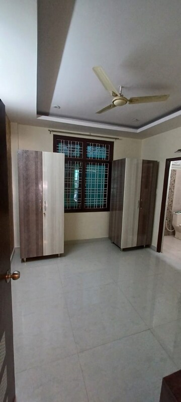 Room in 2.5 BHK Apartment at Patel Smondo, Gachibowli – for Rent