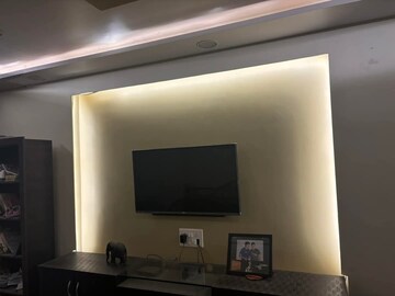 Furnished Amenities in 1 BHK Apartment at Sunshine Apartment Kandivali East, Kandivali East – for Rent
