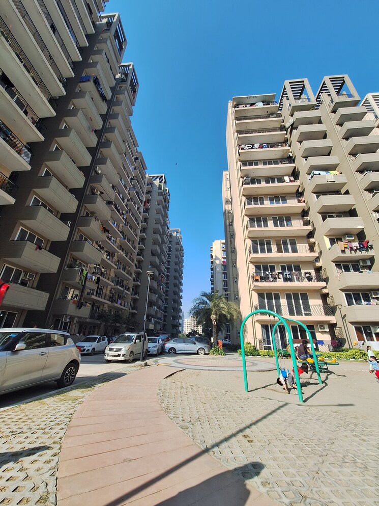 Master Bedroom, signature-global-grand-iva 2 Bedroom 716 Sq.Ft. Apartment In Sector 103 Gurgaon 7925677