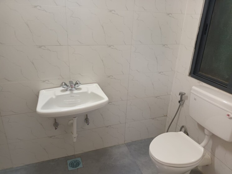 Bathroom, kumar-pebble-park 2 Bedroom 1022 Sq.Ft. Apartment In Hadapsar Pune 7925647