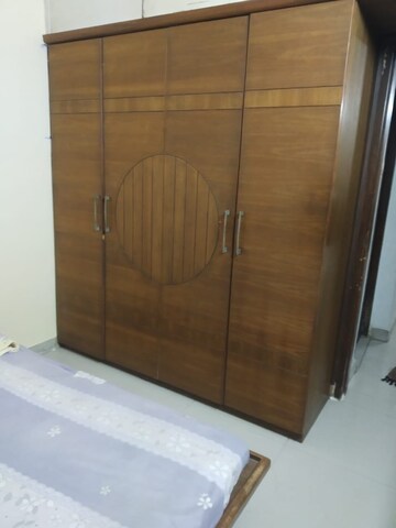 Room in 2 BHK Apartment at Ambawadi – for Rent