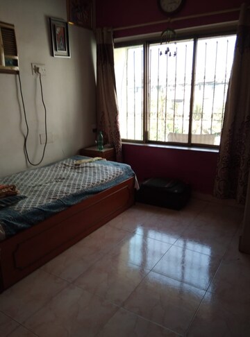 Master Bedroom in 2 BHK Apartment at Andheri East – for Sale