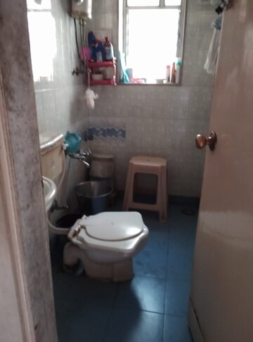 Bathroom in 2 BHK Apartment at Andheri East – for Sale