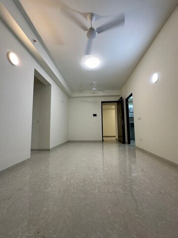 Room in 2 BHK Apartment at L And T Seawoods Residences, Seawoods – for Rent