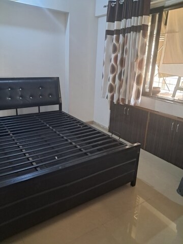 Master Bedroom in 2 BHK Apartment at Cosmos Legend, Virar West – for Rent