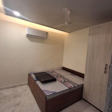 Bedroom in 4 BHK Apartment at Sector 8 – for Rent
