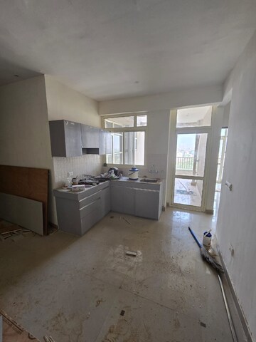 Room in 3 BHK Apartment at Bptp Park 81, Sector 81 – for Sale