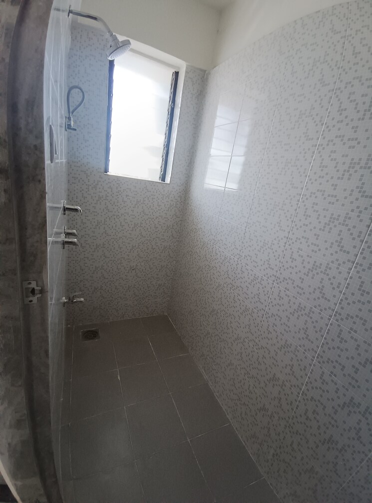 Bathroom, thane west 1 Bedroom 550 Sq.Ft. Apartment In Thane West Thane 7926574