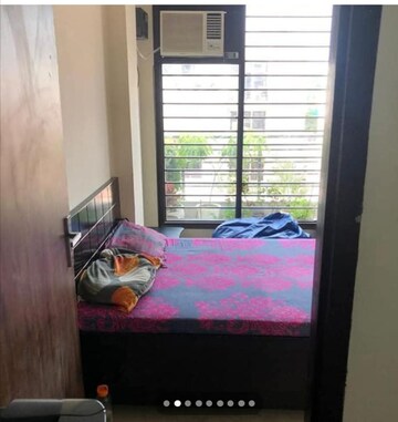 Bedroom in 2 BHK Builder Floor at Sector 9 – for Rent