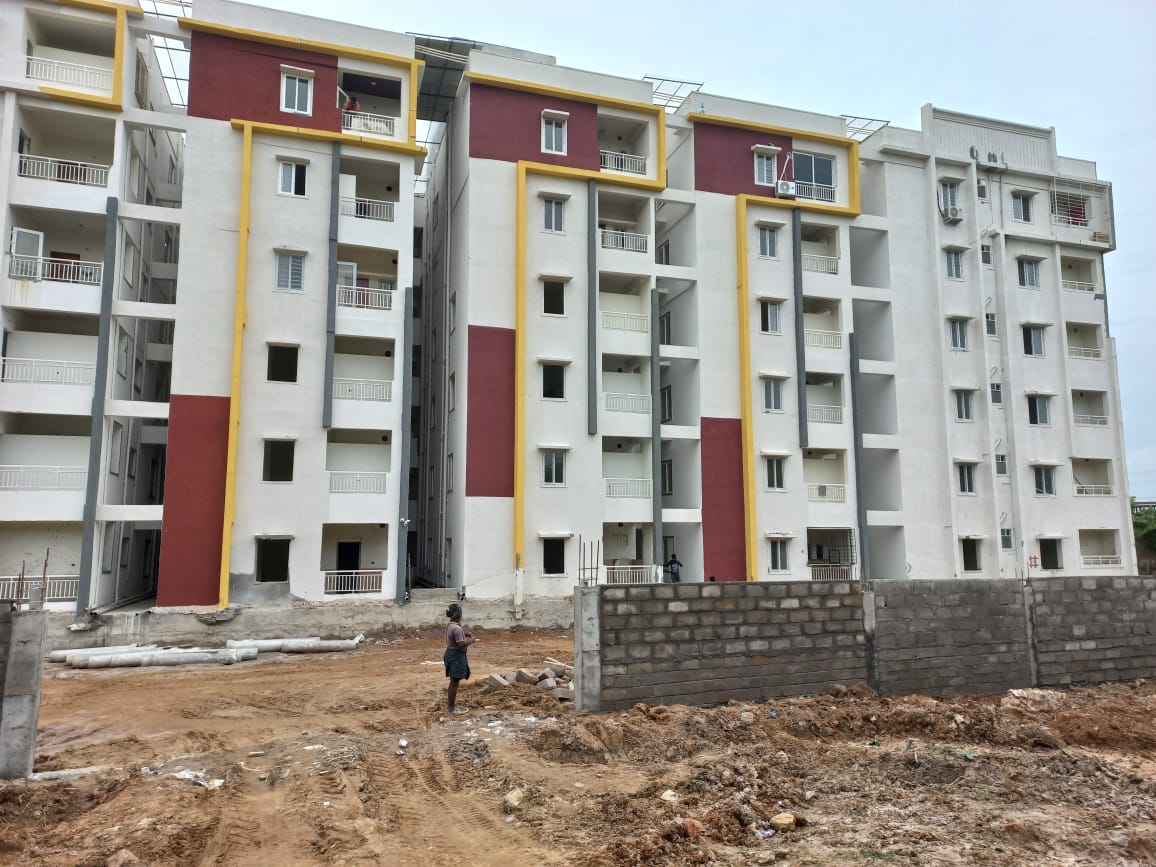 2 BHK + Study Room,Extra Room Apartment For Sale in Vasu Sri Pride