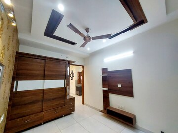 Room in 3 BHK Builder Floor at Sector 123 – for Sale