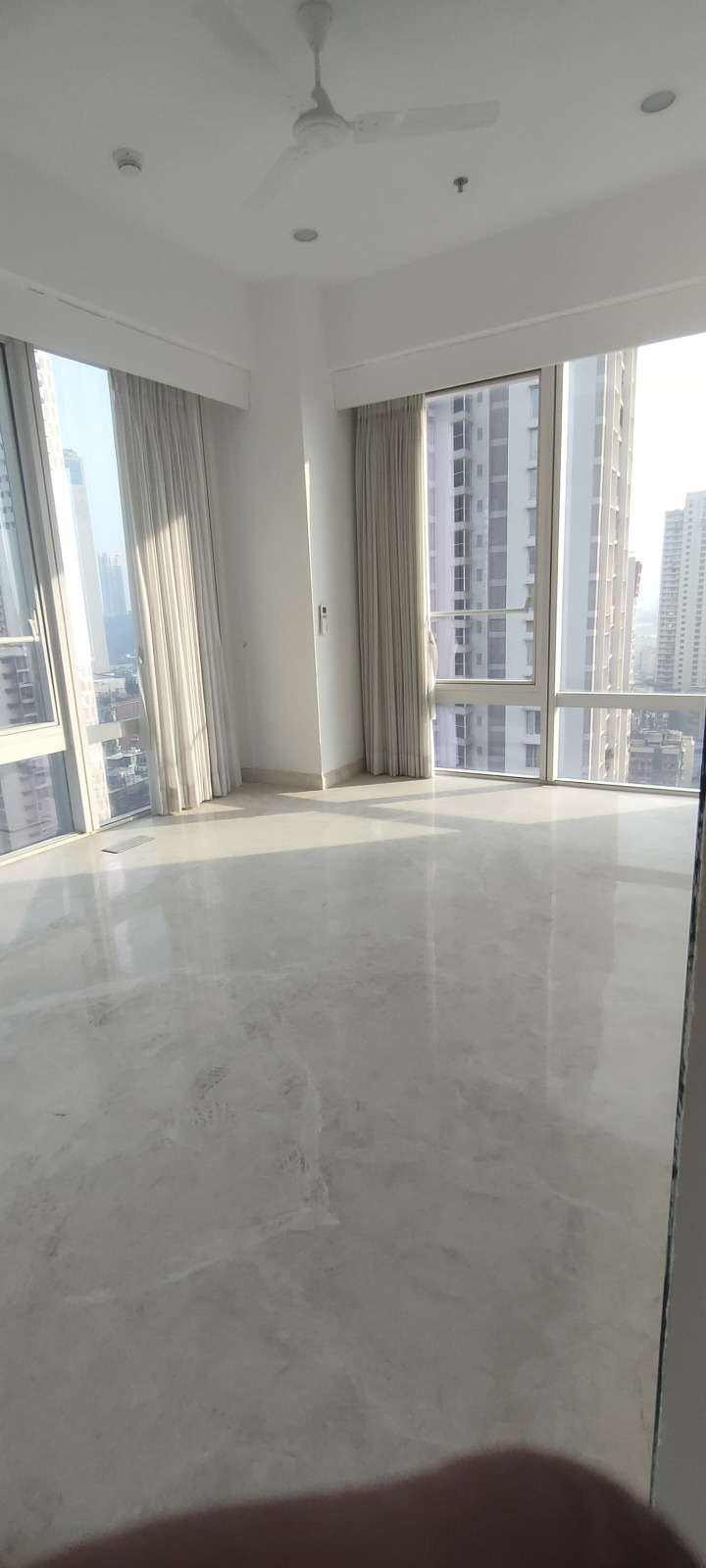 4 BHK + Extra Room Apartment For Sale in Indiabulls Blu