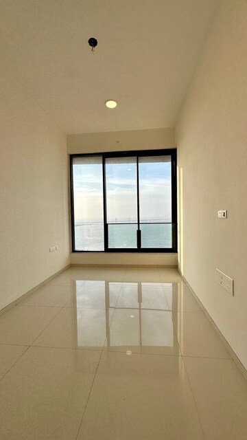 Room in 3 BHK Apartment at Suraj Ocean Star 2, Prabhadevi – for Sale