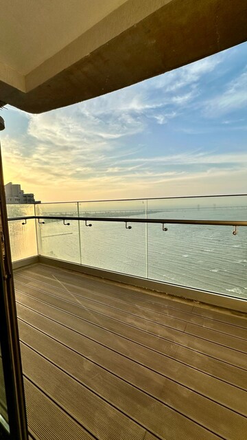 Balcony in 3 BHK Apartment at Suraj Ocean Star 2, Prabhadevi – for Sale