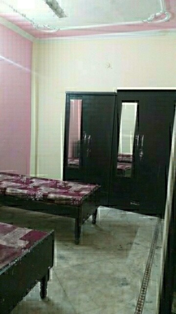 Room in  Pg at Sector 16 – for Rent