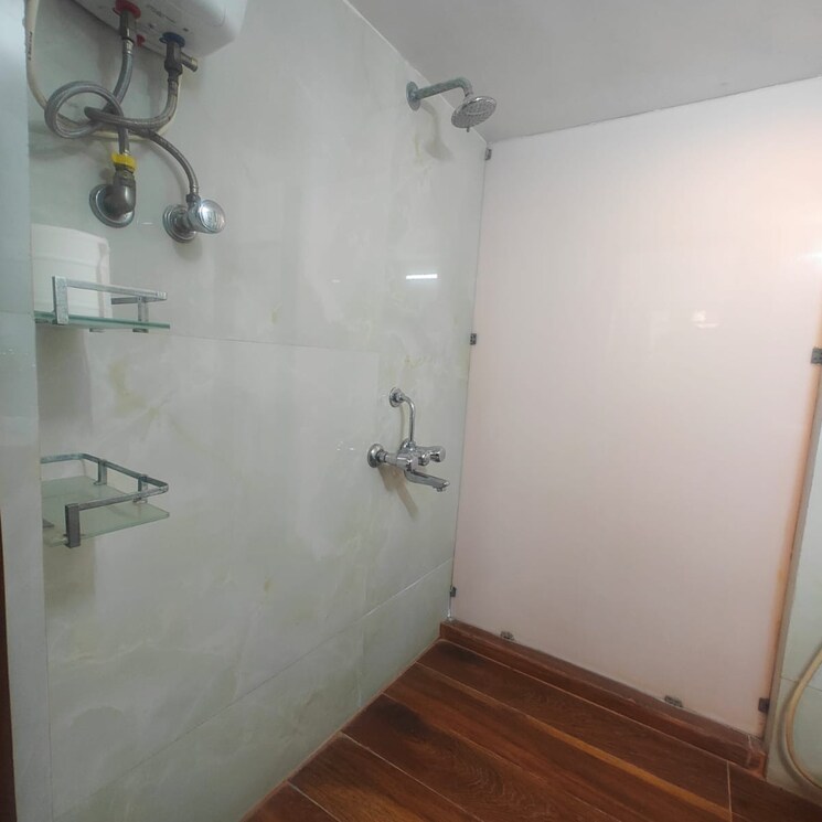 Bathroom, gold-mist 3 Bedroom 1300 Sq.Ft. Apartment In Gulmohar Colony Mumbai 7926929