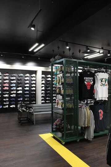  Shop For Sale in Bhutani Cyberthum, Sector 140a
