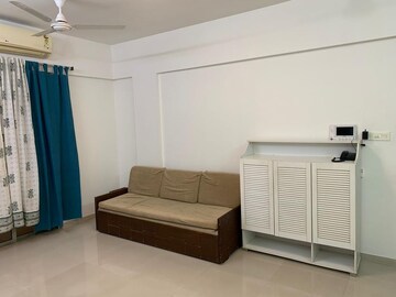 2 BHK Apartment For Rent in Lodha Casa Rio, Dombivli East