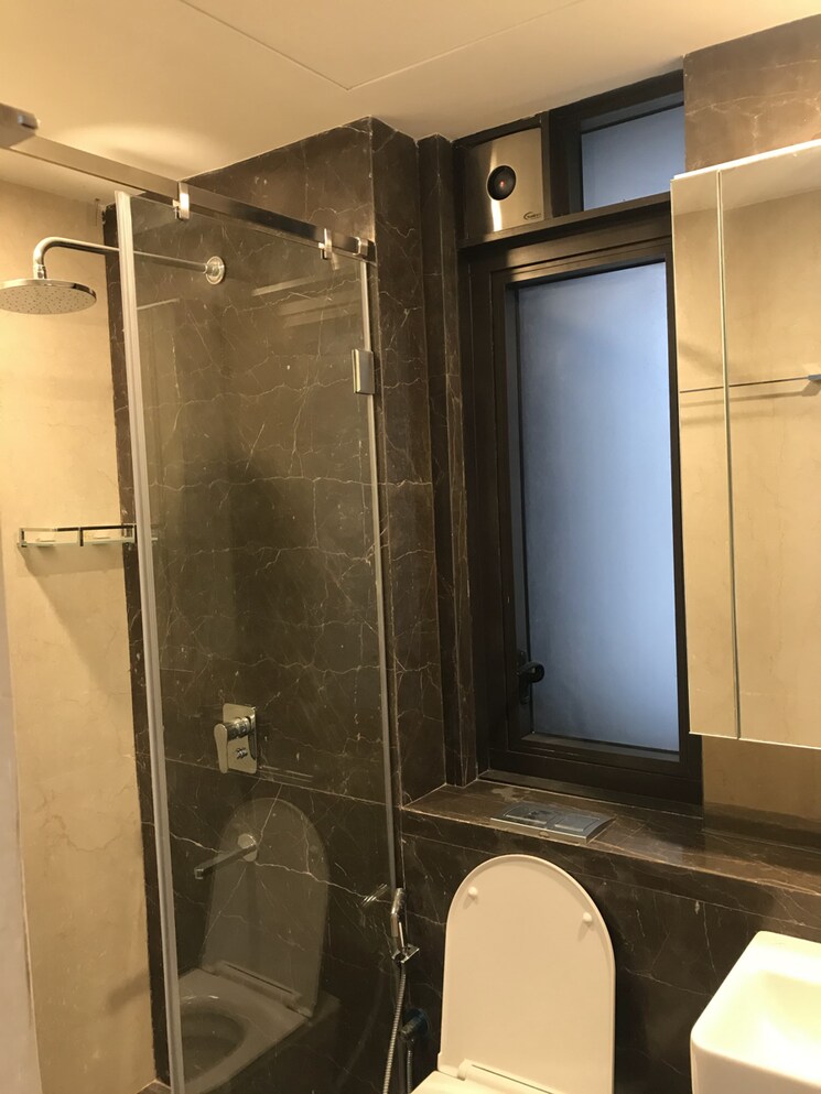 Bathroom, lodha-allura 2 Bedroom 857 Sq.Ft. Apartment In Kamala Mill Mumbai 7927041