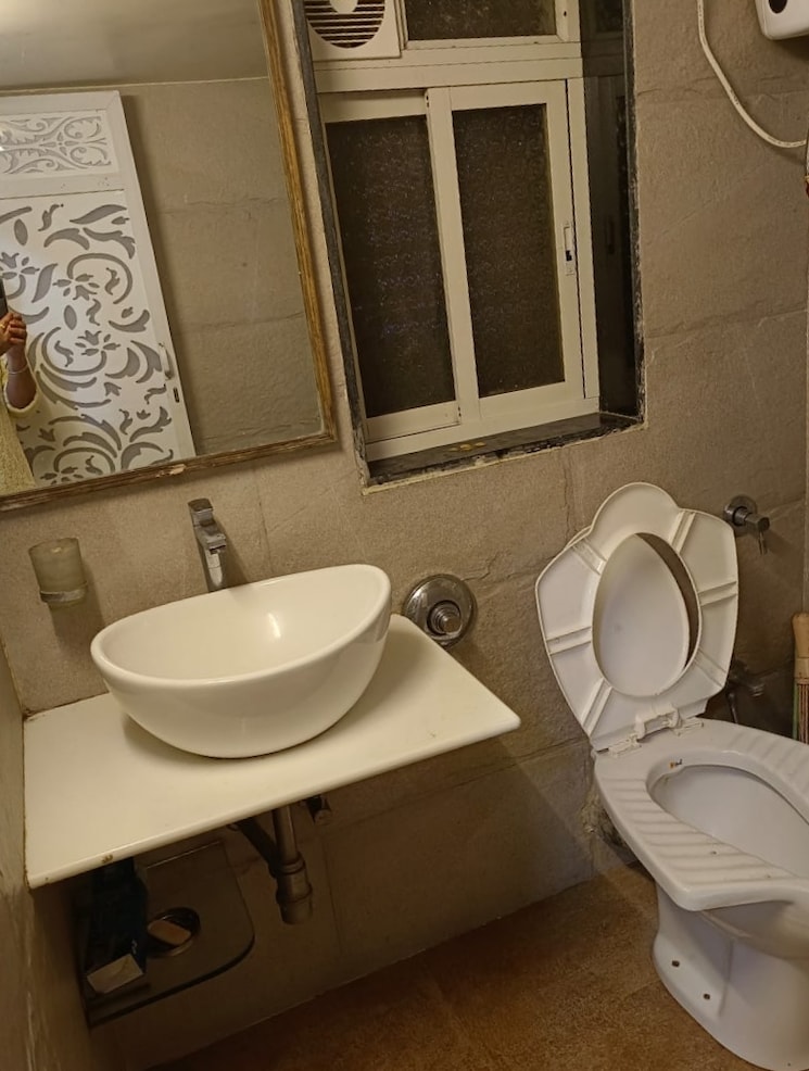 Bathroom, hiranandani-estate-bella 3 Bedroom 1400 Sq.Ft. Apartment In Ghodbunder Road Thane 7927063