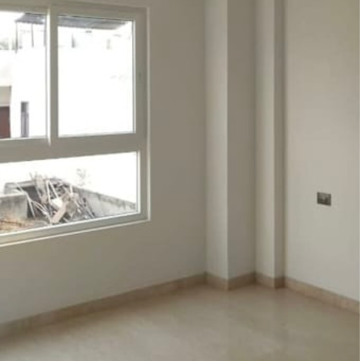 2 BHK 1050 Sq.Ft. Apartment in Antriksh Golf City