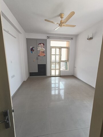 Room in 3 BHK Apartment at Sushma Elite Cross, Dhakoli Village – for Sale