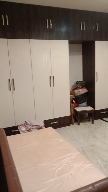 Master Bedroom in 6+ BHK Independent House at Patel Nagar 3 – for Sale