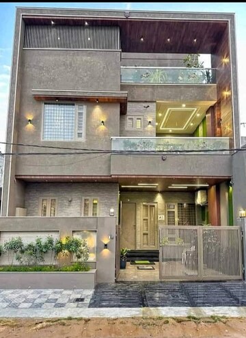 5 BHK Independent House For Sale in Gandhi Path