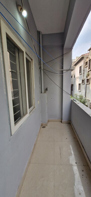 Master Bedroom in 3 BHK Builder Floor at Kondapur – for Rent