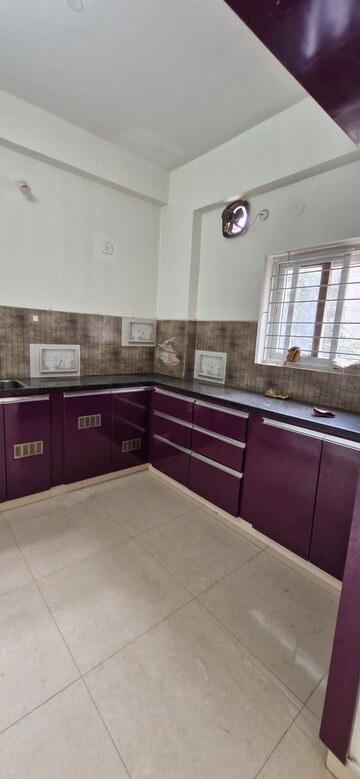 Master Bedroom in 3 BHK Builder Floor at Kondapur – for Rent